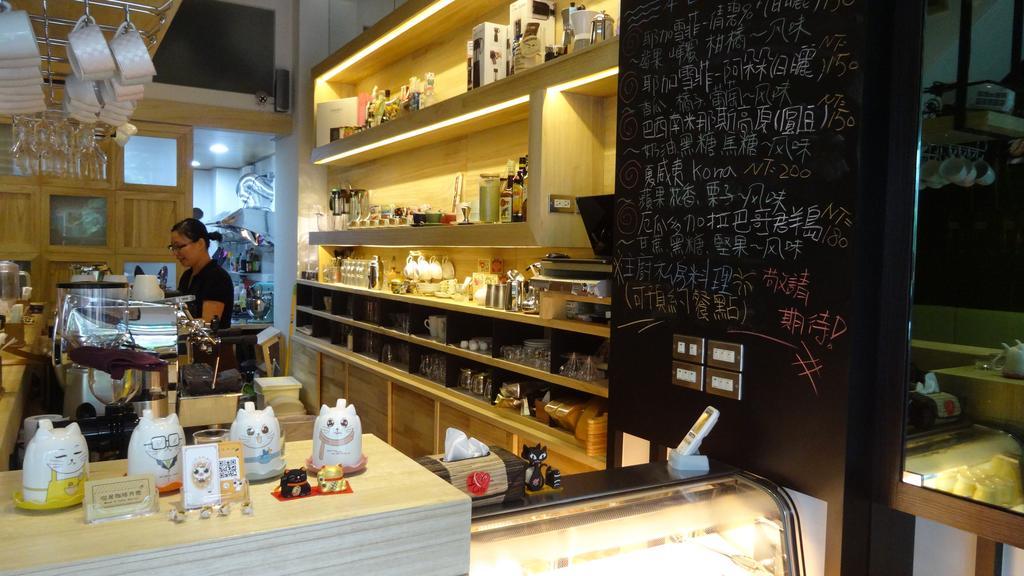 Meow G Cafe Hostel Città di Hualien Esterno foto